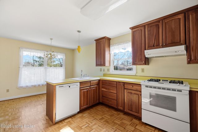 3074 University Rd, Louisville, KY 40206