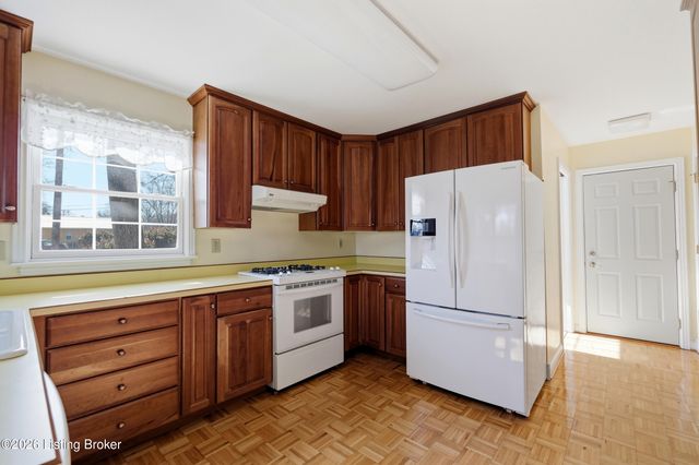 3074 University Rd, Louisville, KY 40206