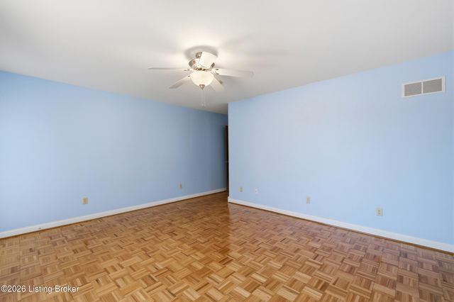 3074 University Rd, Louisville, KY 40206