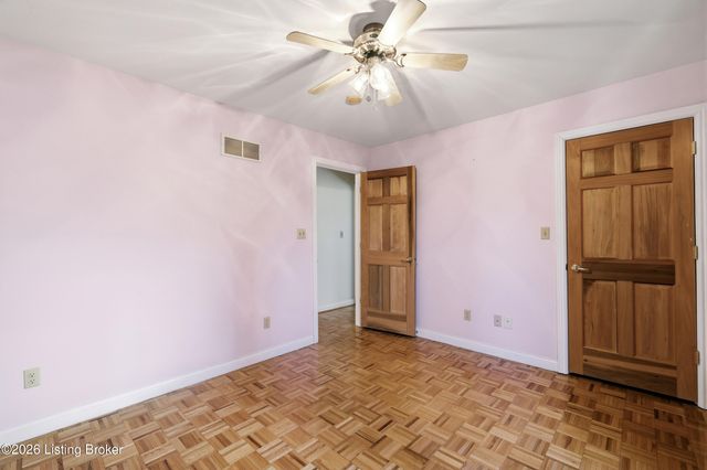 3074 University Rd, Louisville, KY 40206