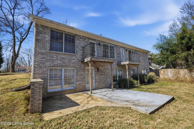 3074 University Rd, Louisville, KY 40206