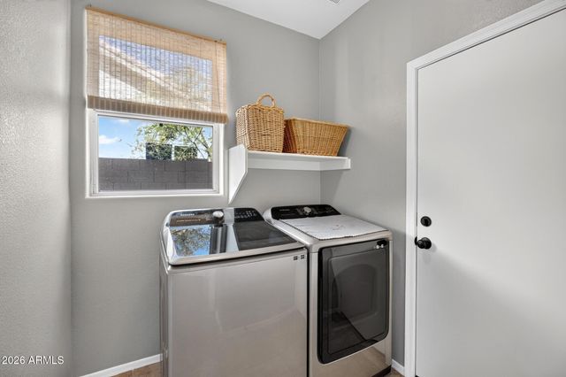 1368 W ENFIELD Way, Chandler, AZ 85286