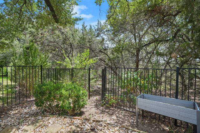 4613 Pyrenees PASS, Bee Cave, TX 78738