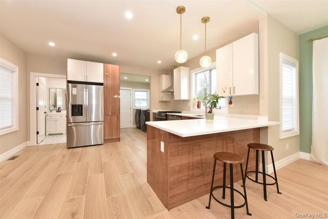 115 N Bergen Place, Freeport, NY 11520