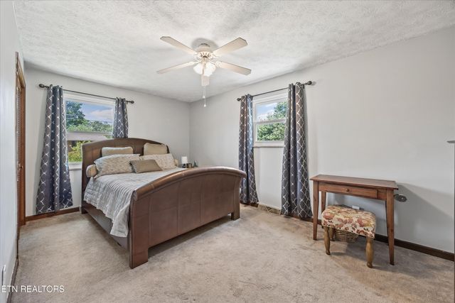 102 Candora Rd, Maryville, TN 37804