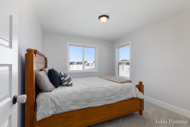 5827 Golden Hollow Drive Se, Cascade Twp, MI 49512