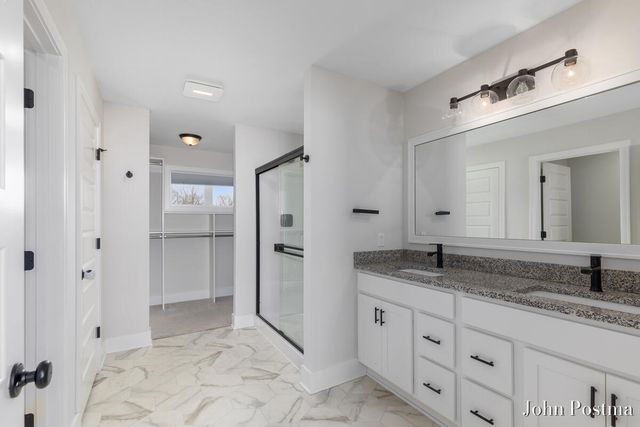 5827 Golden Hollow Drive Se, Cascade Twp, MI 49512