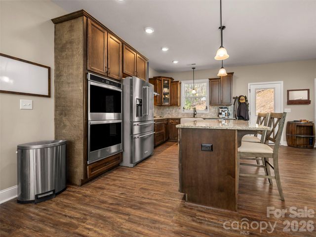 666 Never Blue Road, Flat Rock, NC 28731