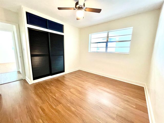 2090 NW 84th Terrace, Pembroke Pines, FL 33024