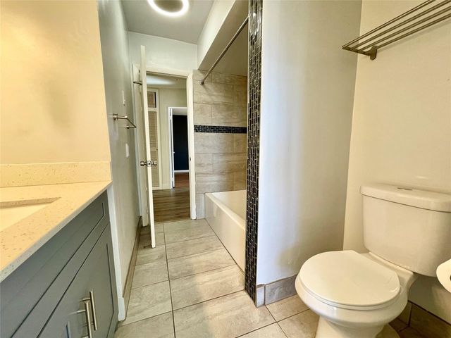 2090 NW 84th Terrace, Pembroke Pines, FL 33024