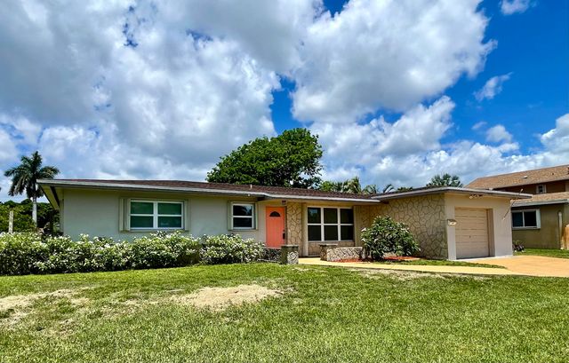 2090 NW 84th Terrace, Pembroke Pines, FL 33024