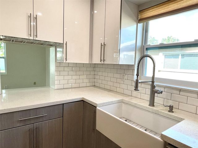 2090 NW 84th Terrace, Pembroke Pines, FL 33024