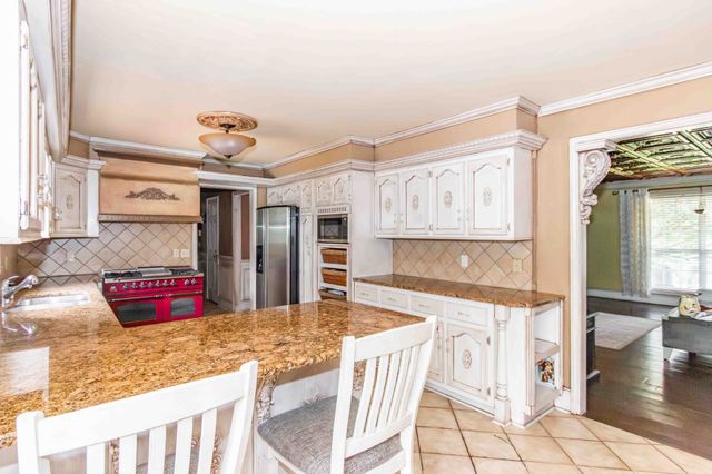 133 Baldridge Dr, Cottontown, TN 37048