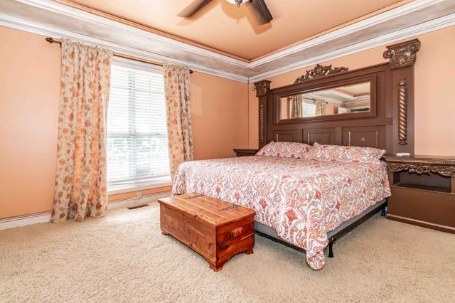 133 Baldridge Dr, Cottontown, TN 37048