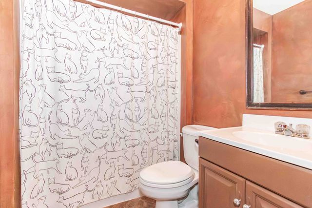 133 Baldridge Dr, Cottontown, TN 37048