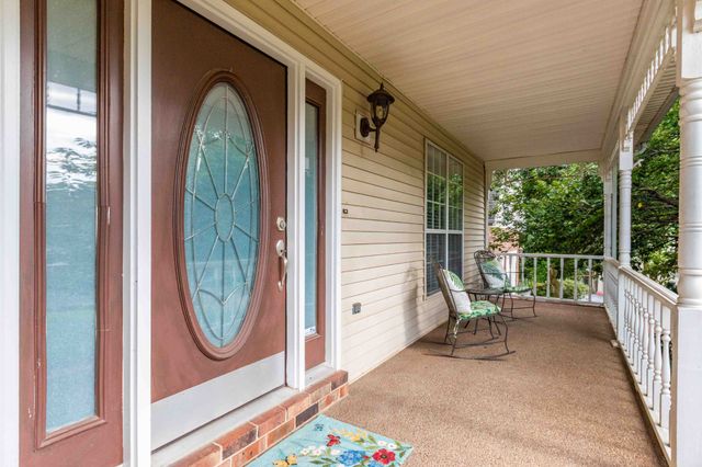 133 Baldridge Dr, Cottontown, TN 37048