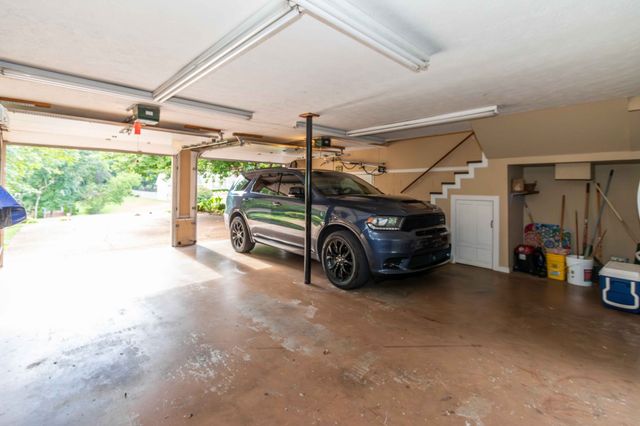 133 Baldridge Dr, Cottontown, TN 37048