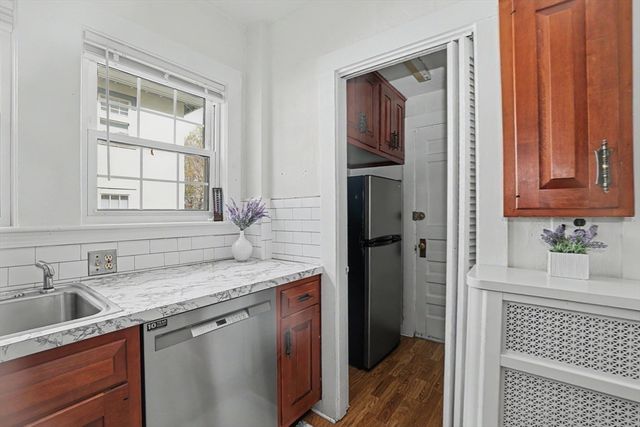 111 Montclair Ave, Boston, MA 02132