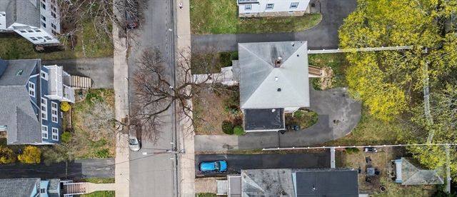 111 Montclair Ave, Boston, MA 02132