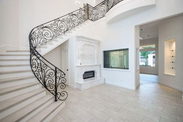 422 Mignon Lane, Houston, TX 77024