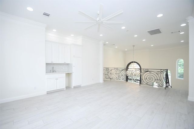 422 Mignon Lane, Houston, TX 77024