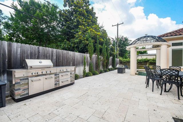 422 Mignon Lane, Houston, TX 77024