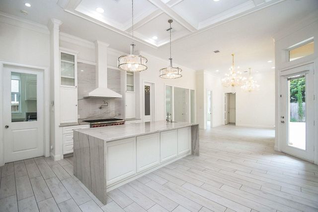 422 Mignon Lane, Houston, TX 77024
