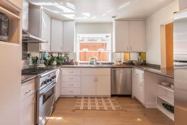 3455 Dover Road, Redwood City, CA 94061