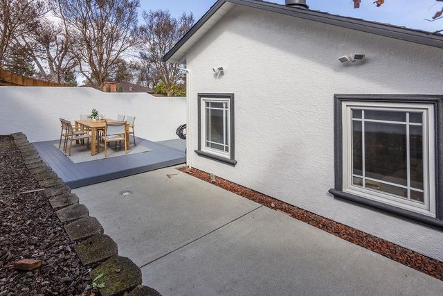 3455 Dover Road, Redwood City, CA 94061