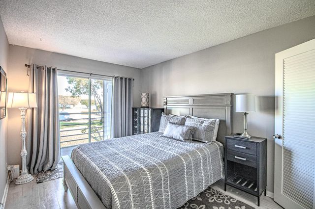 15 Dorset A, Boca Raton, FL 33434