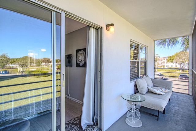 15 Dorset A, Boca Raton, FL 33434