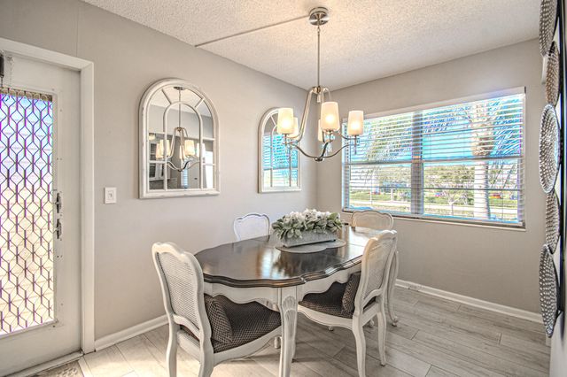 15 Dorset A, Boca Raton, FL 33434