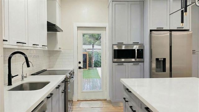 13900 NE 16th Court, North Miami, FL 33181