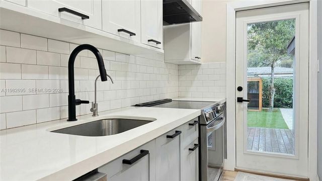13900 NE 16th Court, North Miami, FL 33181