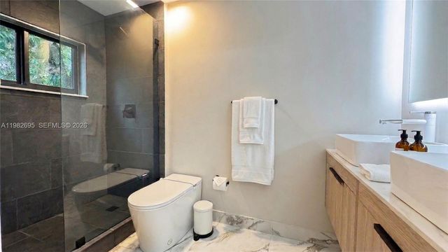 13900 NE 16th Court, North Miami, FL 33181