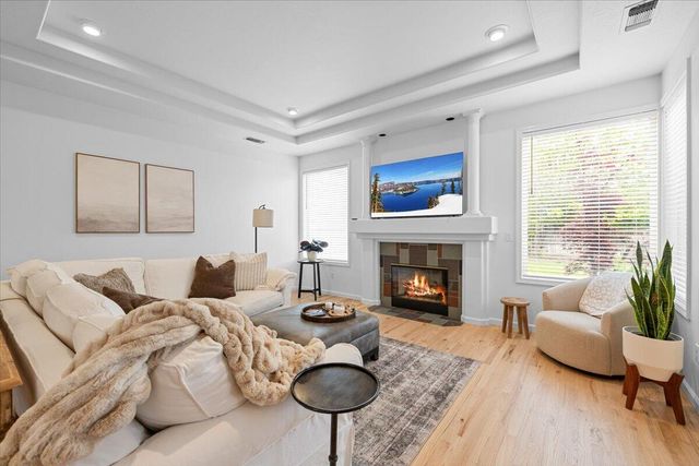 747 Eastridge Drive, Medford, OR 97504