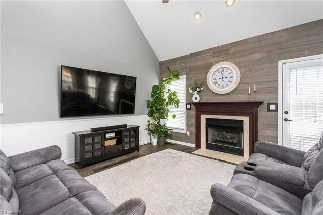 108 Brightleaf Court, Archdale, NC 27263