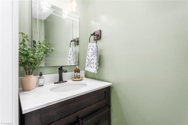 108 Brightleaf Court, Archdale, NC 27263