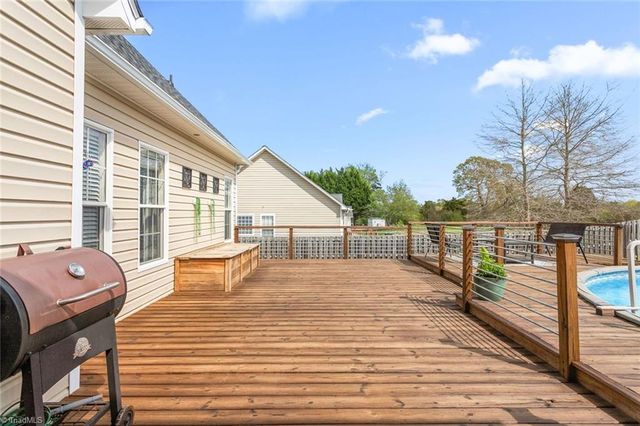 108 Brightleaf Court, Archdale, NC 27263