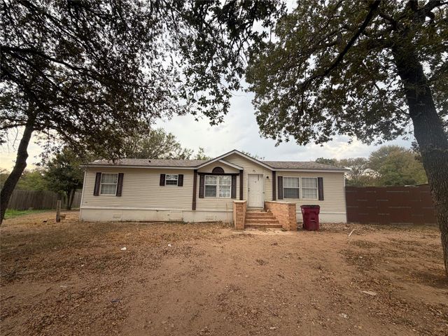 138 Maegan LN, Cedar Creek, TX 78612