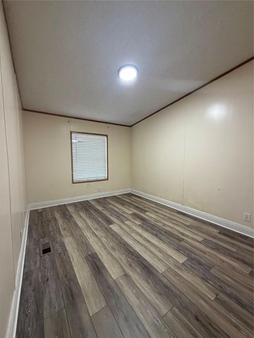 138 Maegan LN, Cedar Creek, TX 78612