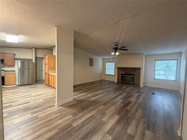 138 Maegan LN, Cedar Creek, TX 78612