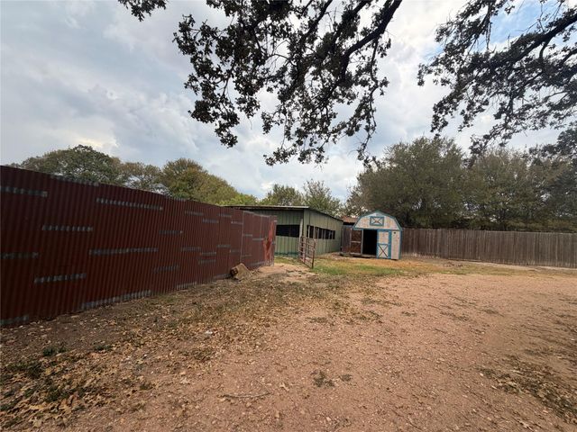 138 Maegan LN, Cedar Creek, TX 78612