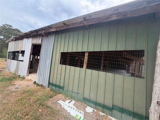 138 Maegan LN, Cedar Creek, TX 78612