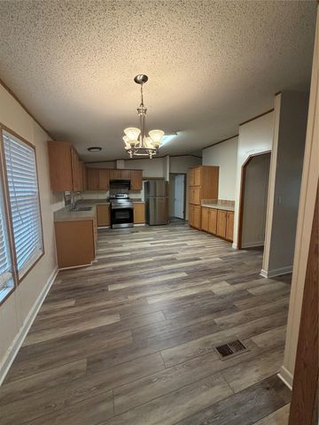 138 Maegan LN, Cedar Creek, TX 78612