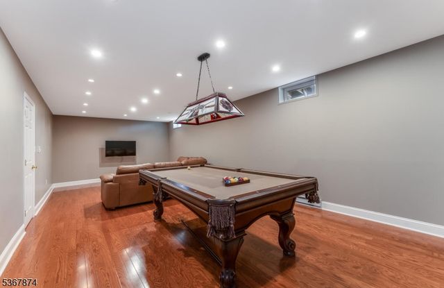 42 Pony Lane, Raritan Twp., NJ 08822