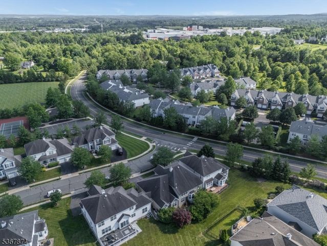 42 Pony Lane, Raritan Twp., NJ 08822