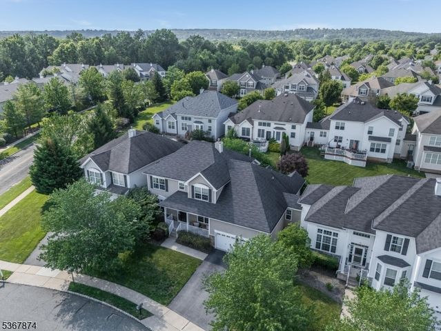 42 Pony Lane, Raritan Twp., NJ 08822