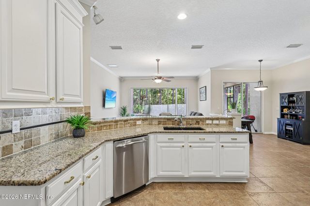 1916 VISTA LAKES Drive, Fleming Island, FL 32003