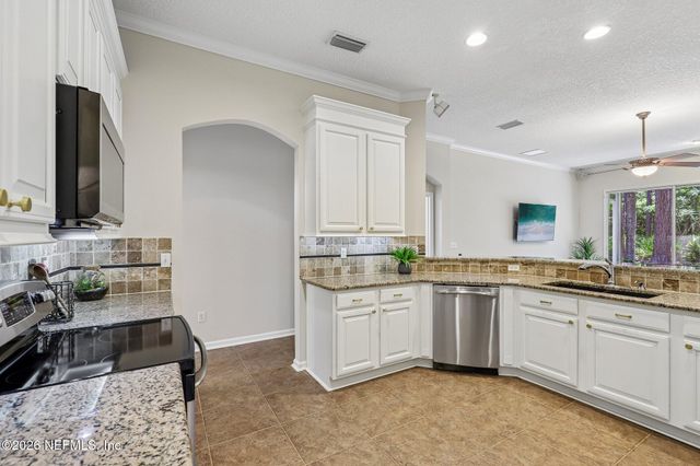 1916 VISTA LAKES Drive, Fleming Island, FL 32003